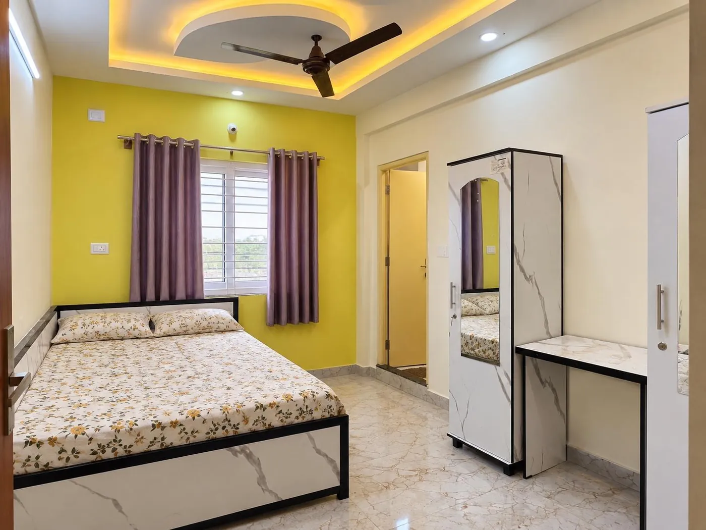 Furnished room